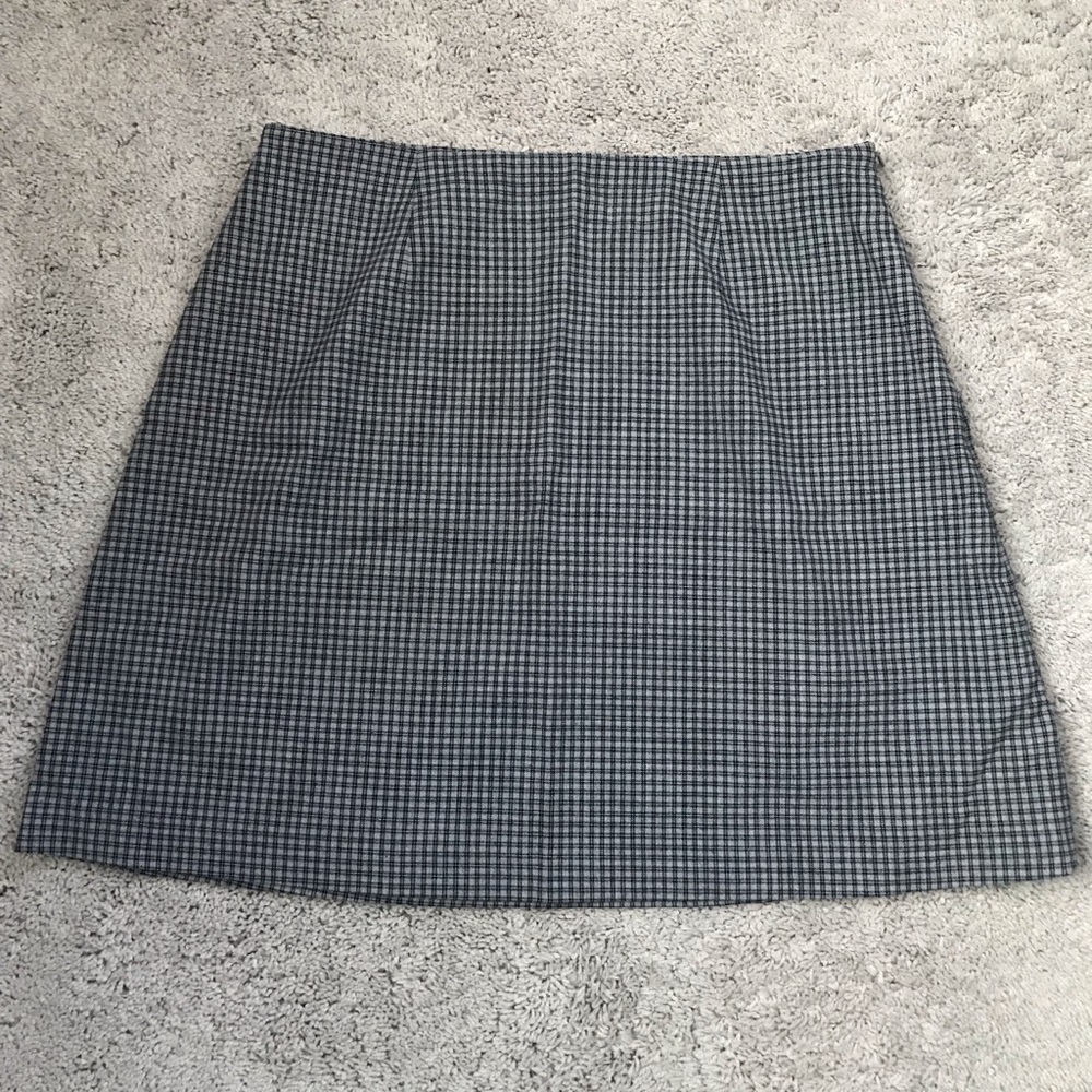 2/$15 or 3/$20 American Eagle grey and navy skirt
